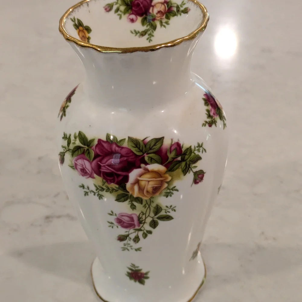 Royal Albert Gold and White Accent Vase 7